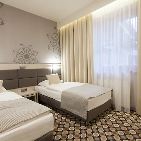 Kocierz Otel Targanice